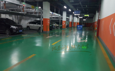 双湖双湖环氧地坪施工中的注意事项及常见问题解决指南